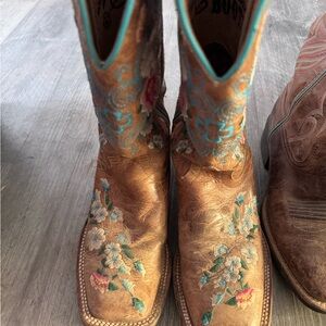 Macie Bean Tan and Blue Heeled Boots with Floral Embroidery